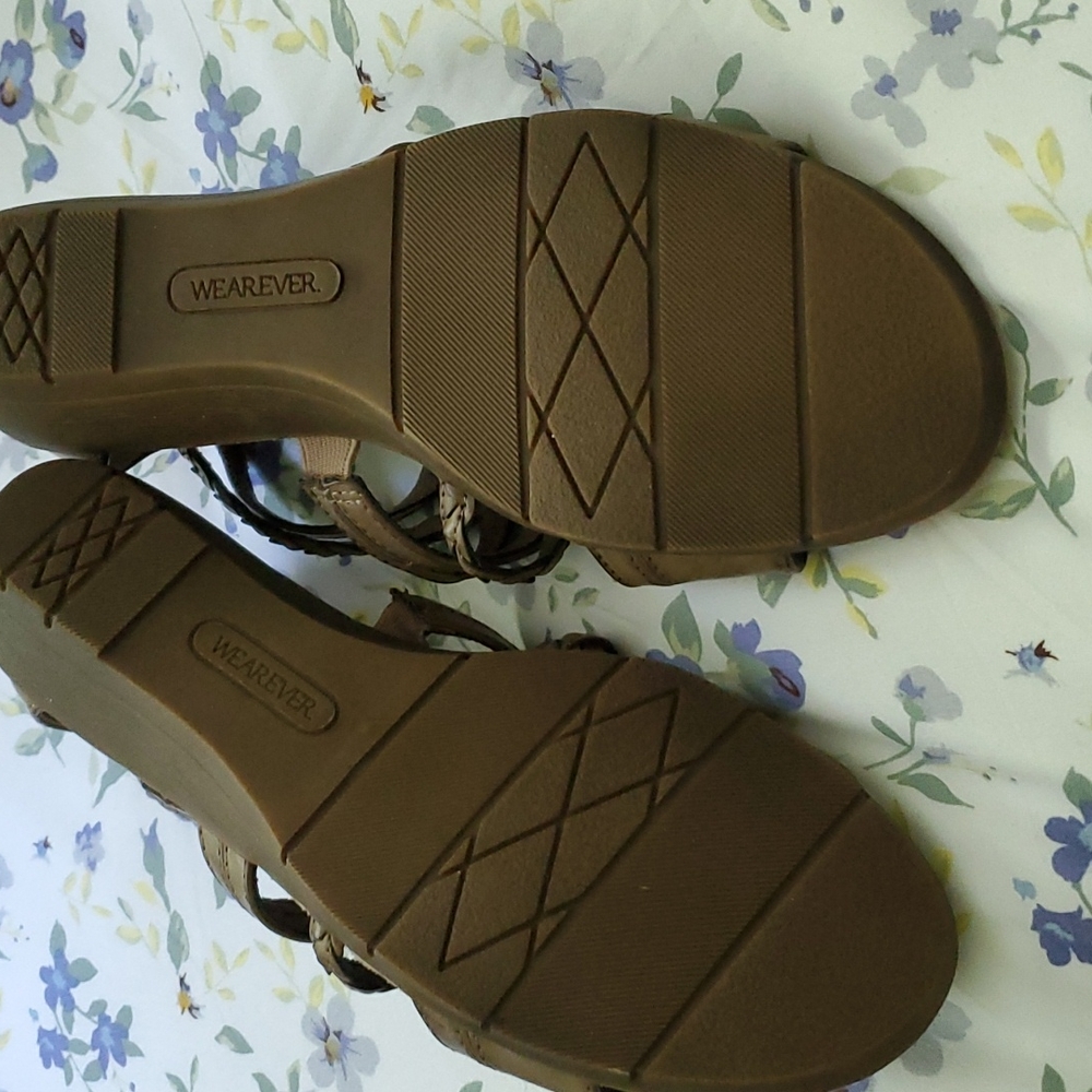 Sandals - Picture 3 of 5
